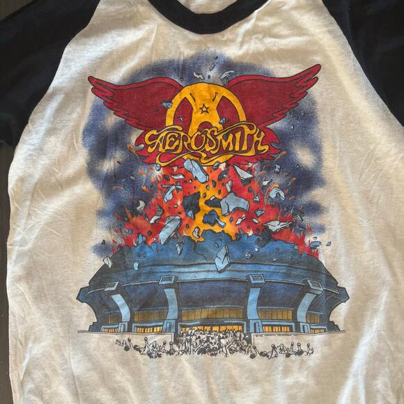 Vintage 1982 AEROSMITH ROCK IN A HARD PLACE Steven Tyler Raglan Shirt Large JL - Picture 2 of 10